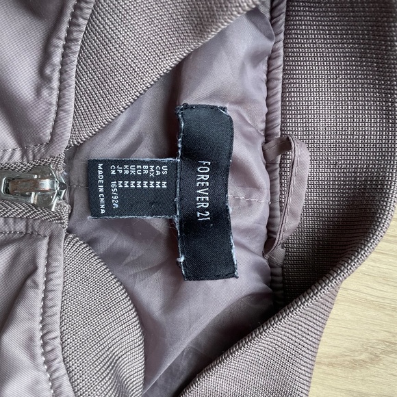 Nylon Bomber Jacket Short - Picture 2 of 3